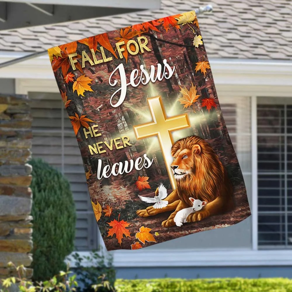 Fall For Jesus He Never Leaves Lion flag 1