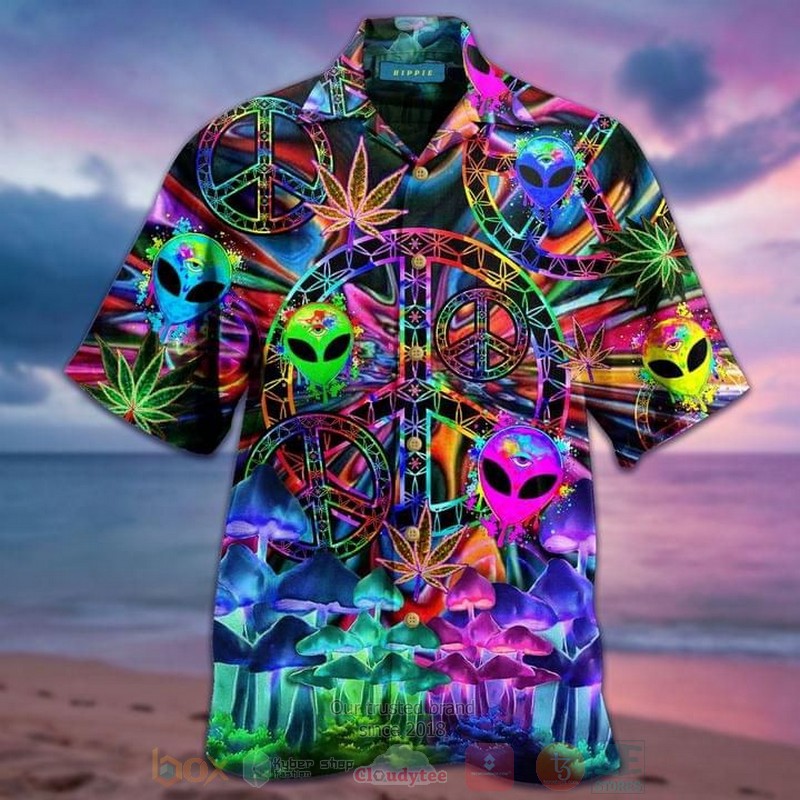 Alien colorful hippie Short Sleeve Hawaiian Shirt