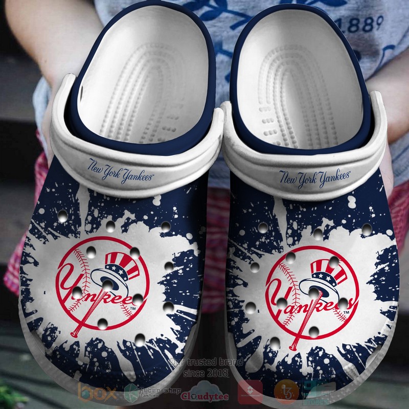 MLB New York Yankees Crocband Crocs Clog Shoes