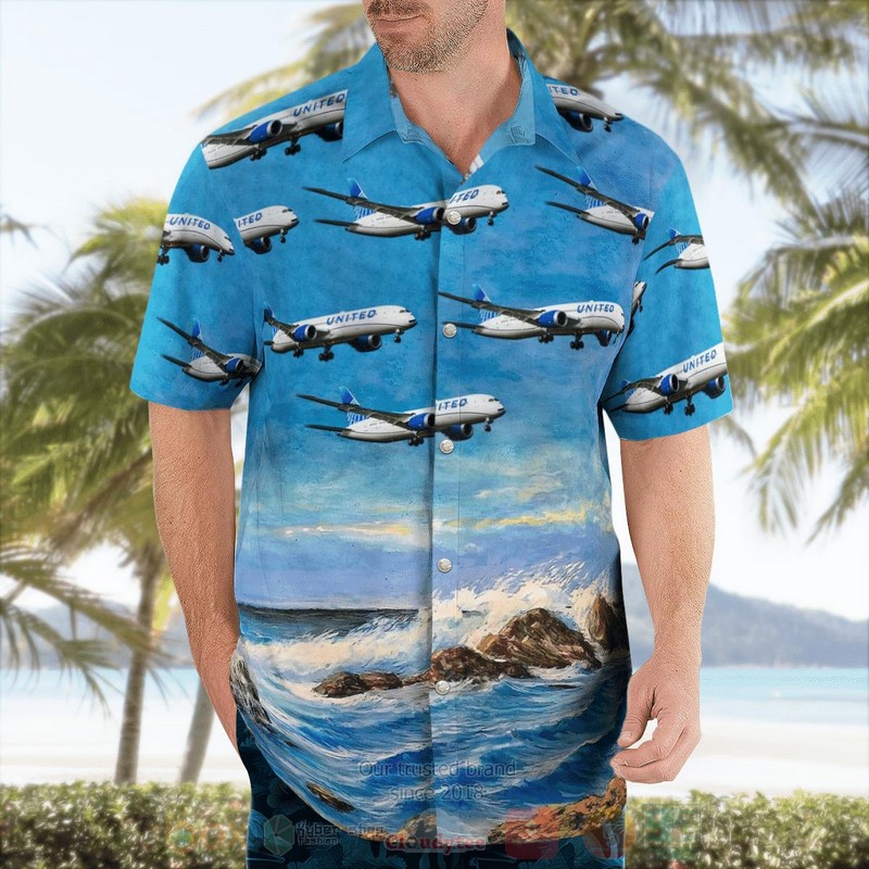 United Airlines Boeing 787 9 Dreamliner Hawaiian Shirt 1 2
