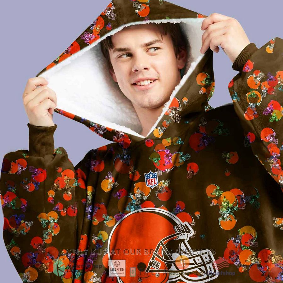 personalized nfl cleveland browns blanket hoodie 2 88192