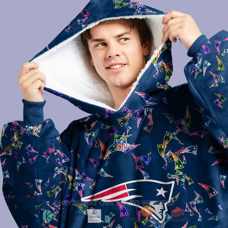 personalized nfl new england patriots blanket hoodie 2 40725
