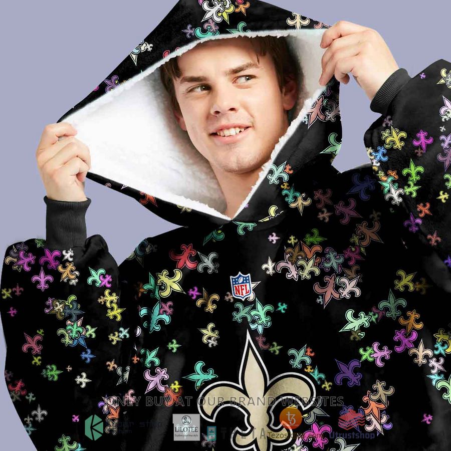 personalized nfl new orleans saints blanket hoodie 2 96296