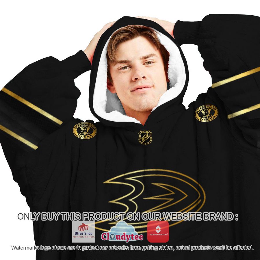 personalized black golden nhl anaheim ducks oodie blanket hoodie 3 39828