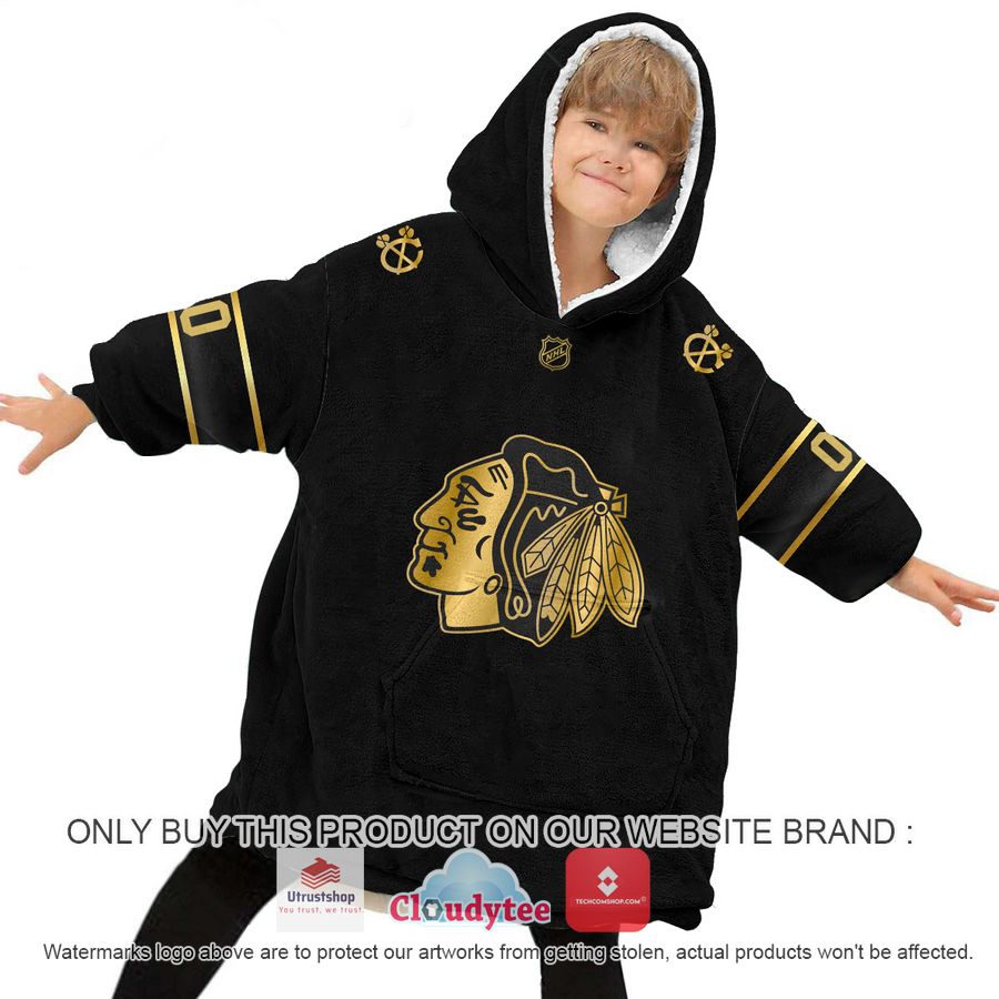personalized black golden nhl chicago blackhawks oodie blanket hoodie 6 67907