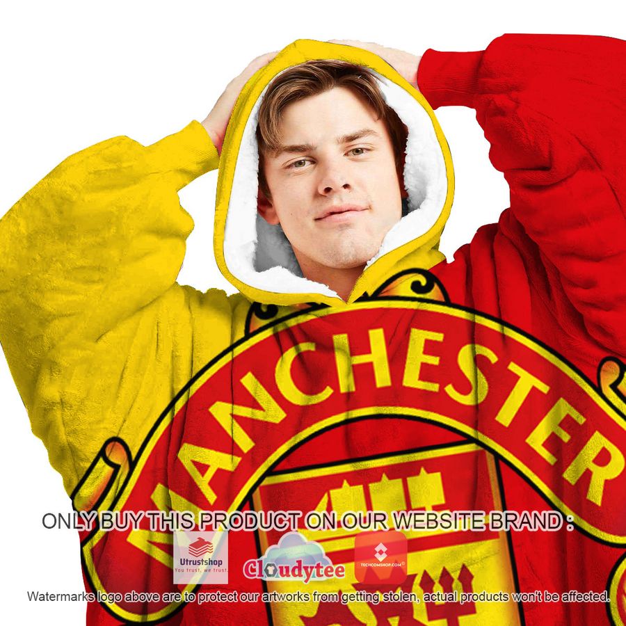 personalized manchester united oodie blanket hoodie 3 92635