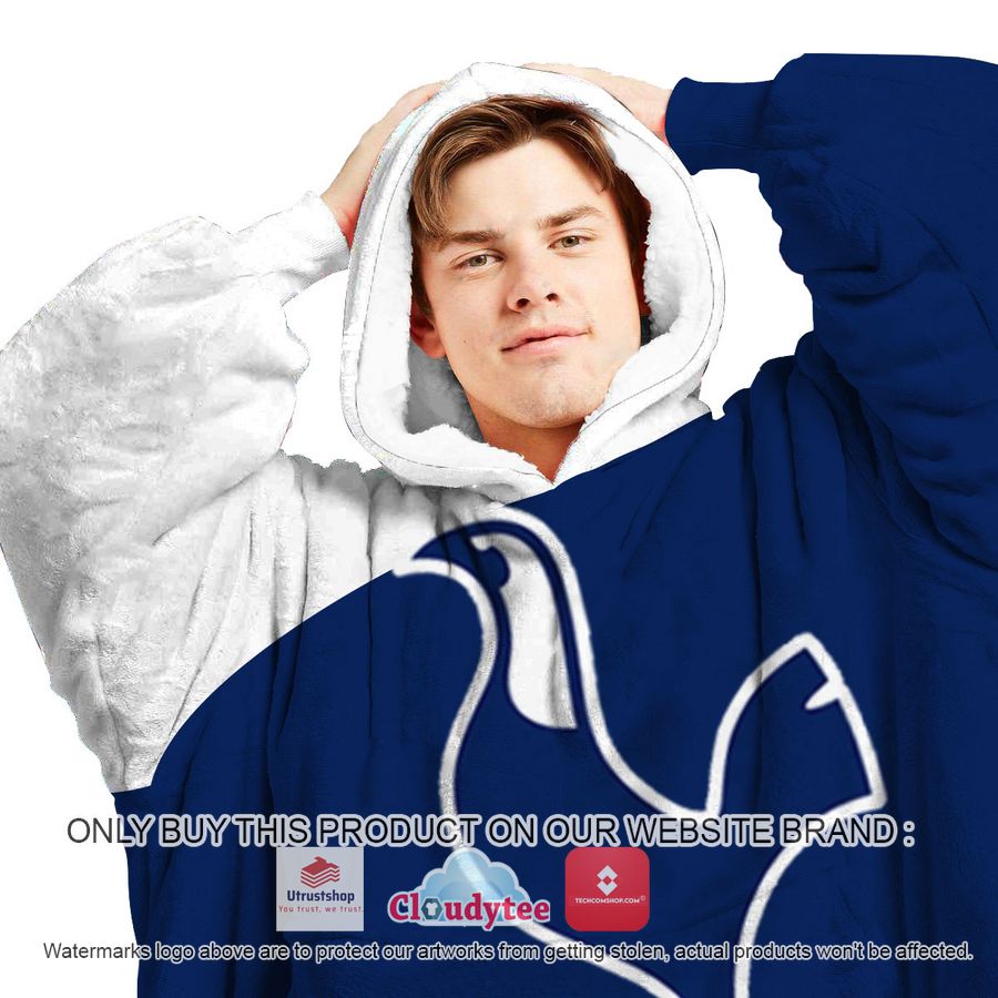 personalized tottenham hotspur oodie blanket hoodie 3 86664